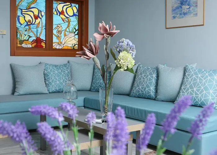 Kon&kona Hrakleitsa * Nea Iraklitsa